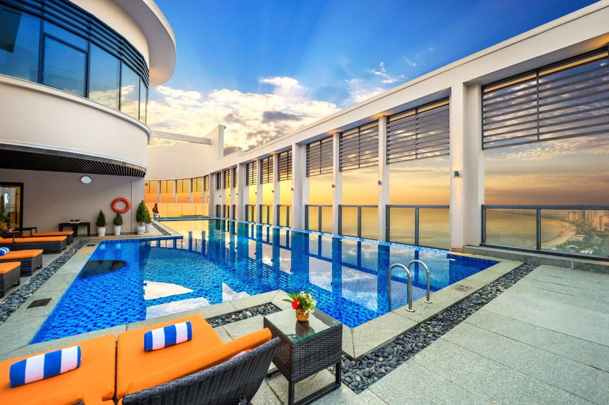 דה נאנג Luxury Apartment - Rooftop Swimming Pool - Beach Front - Hinata Apartment מראה חיצוני תמונה